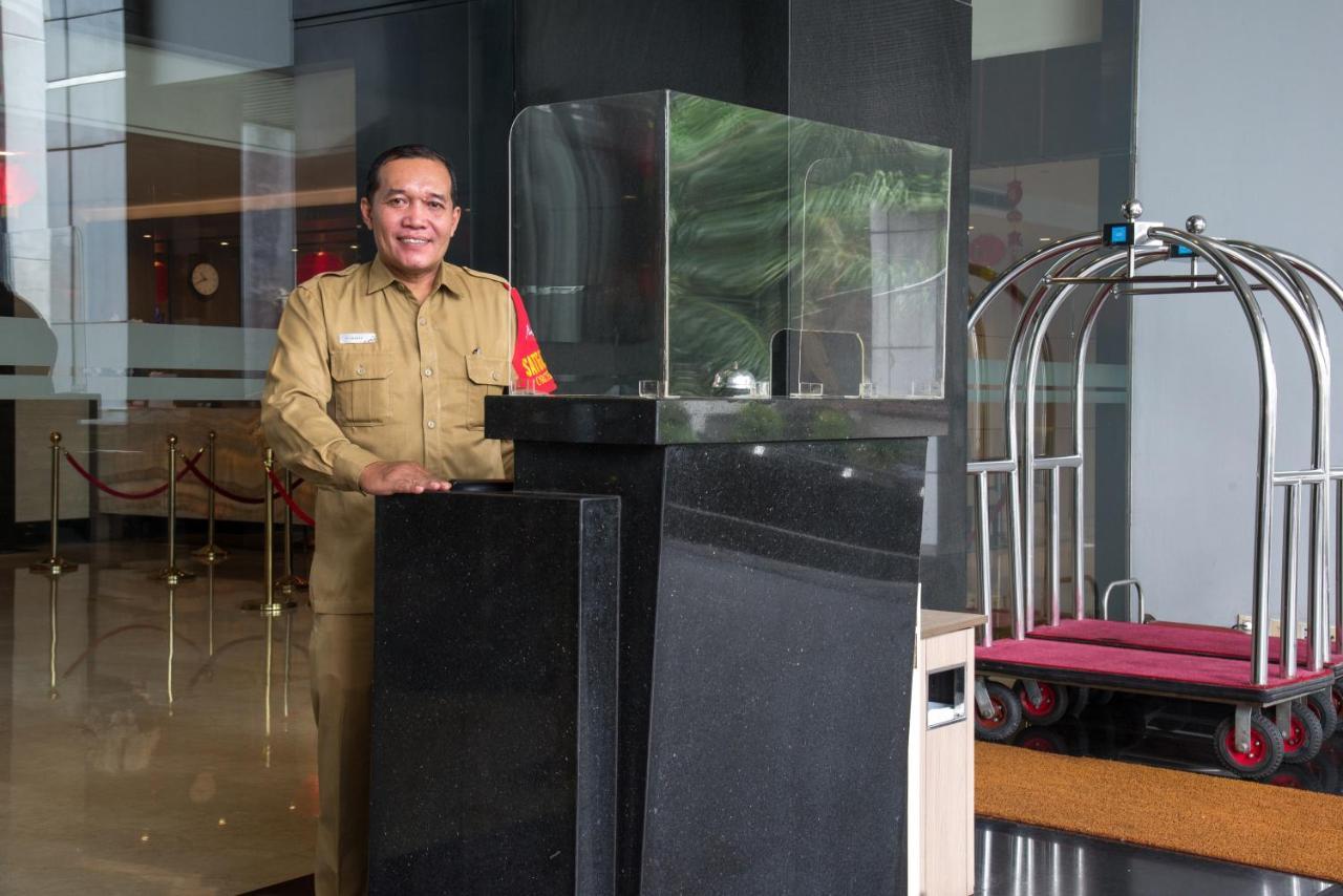 Orchardz Hotel Industri Jakarta Kemayoran Exterior foto